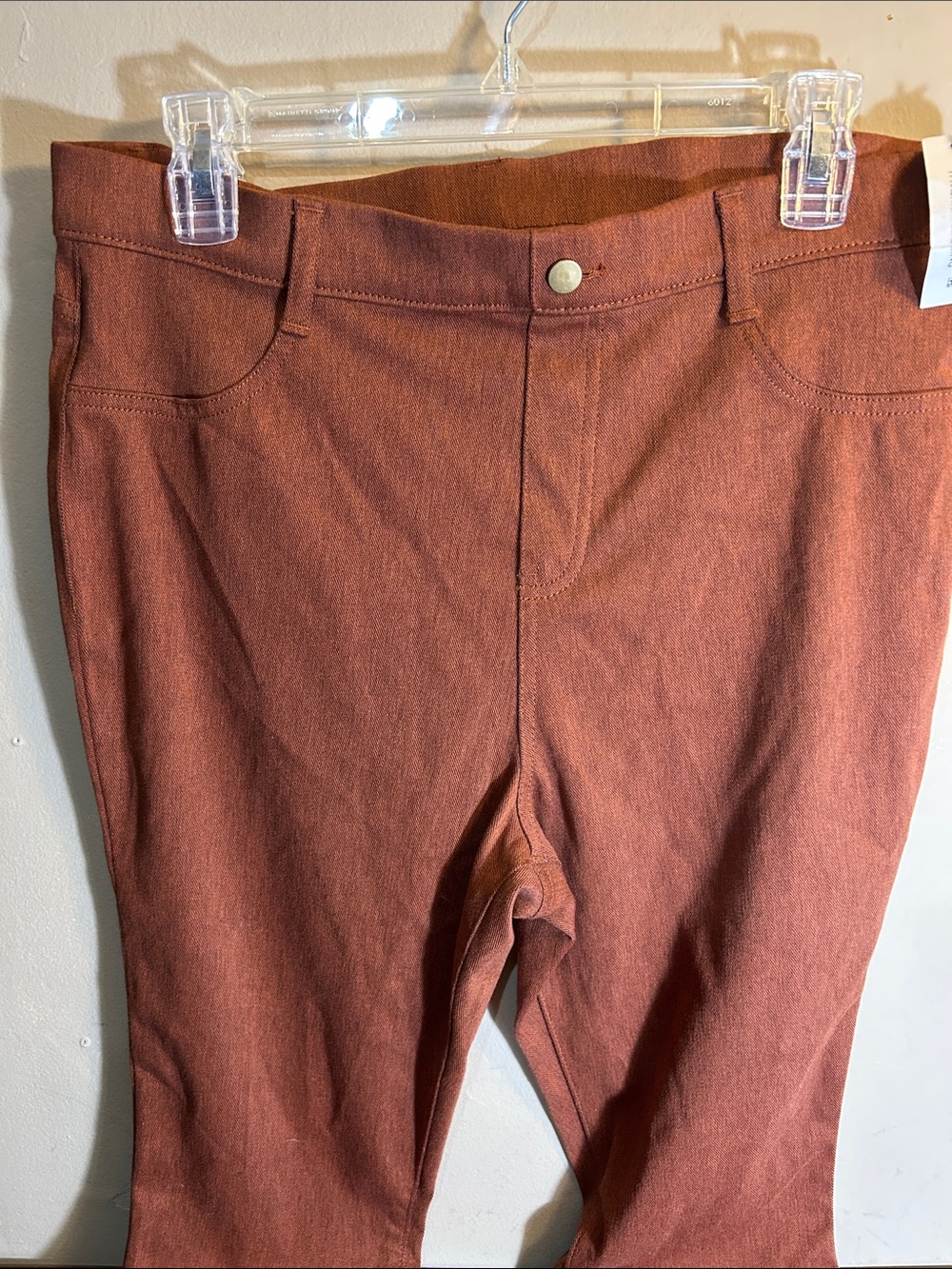New Time and Tru Jeggings Large 12/14 Brown Elastic Waist Back Pockets Casual